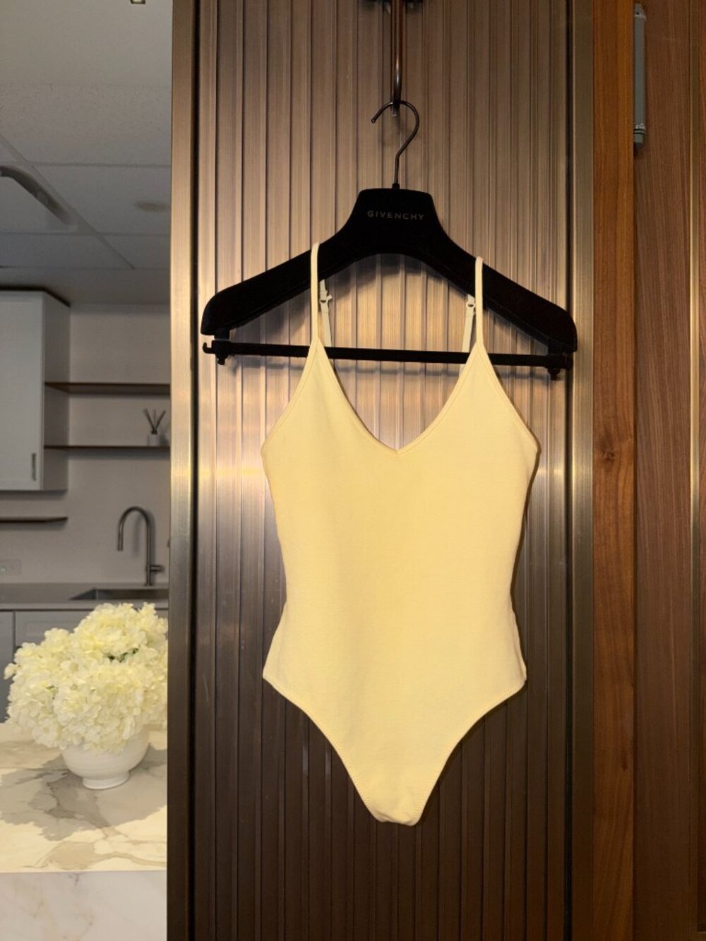 Aritzia Pastel Yellow V-Neck Bodysuit | Convertible X-Back Straps